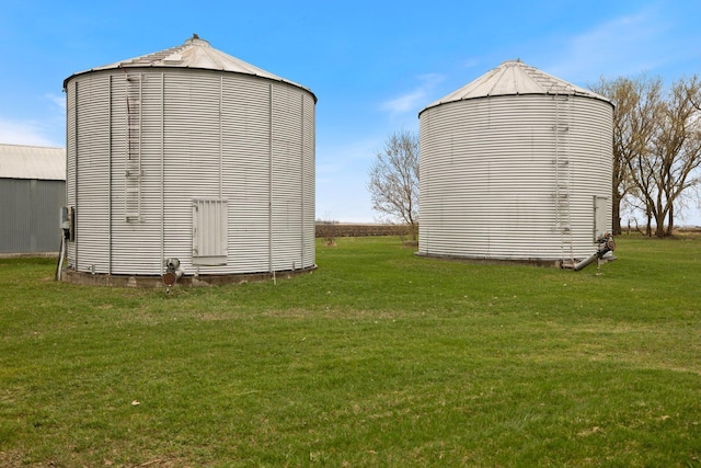 view of outdoor structure with an outdoor structure