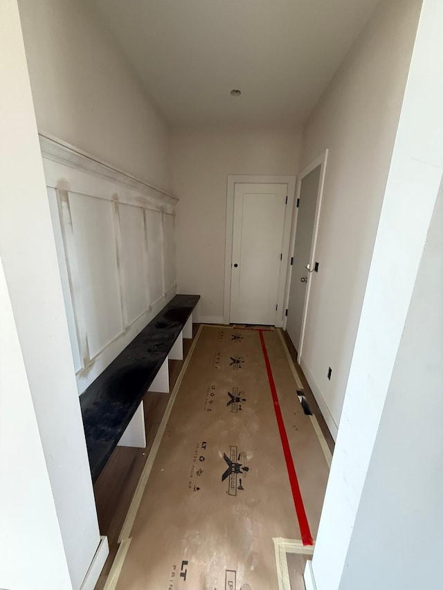 10155 Arrowwood Trl, Woodbury, MN 55129 - view of mudroom