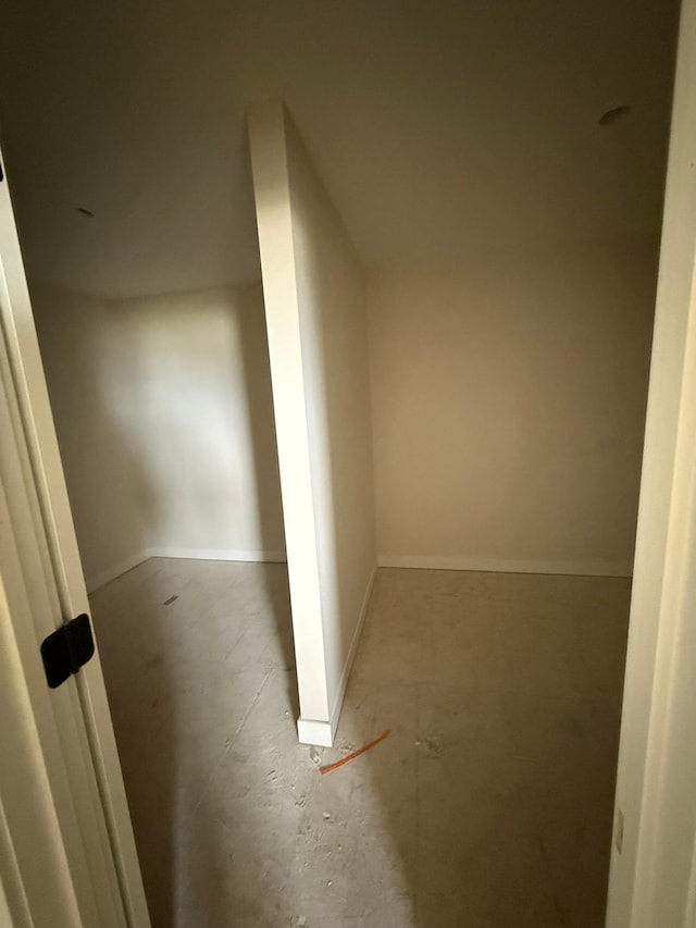 10155 Arrowwood Trl, Woodbury, MN 55129 - bonus room with baseboards
