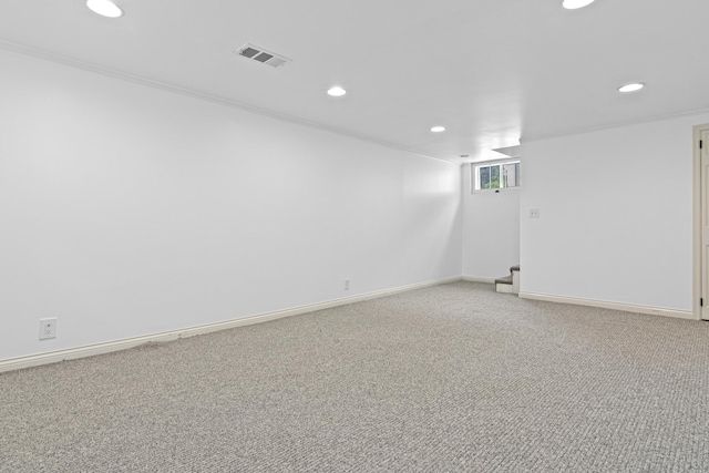 5319 38th Ave S, Minneapolis, MN 55417 - unfurnished room with recessed lighting, light carpet, baseboards, and ornamental molding