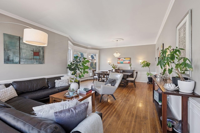 1801 Fremont Ave S Unit 101, Minneapolis, MN 55403 - living area with crown molding and wood finished floors