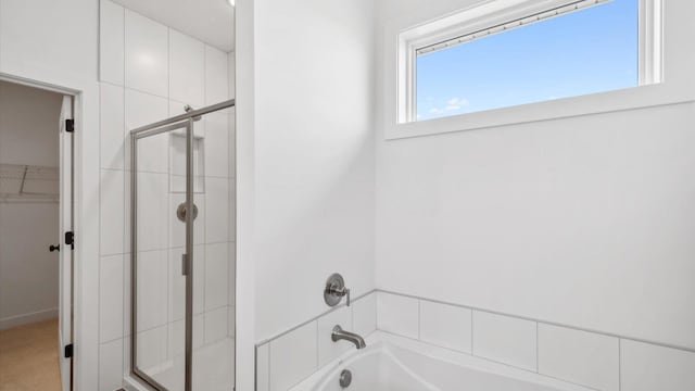 2133 Westpointe Dr, Hastings, MN 55033 - bathroom with a walk in closet
