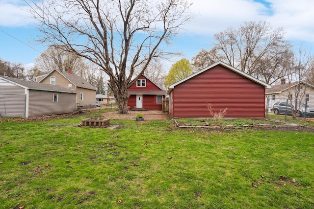178 Mainzer St, West Saint Paul, MN 55118 - view of yard featuring a fire pit and fence