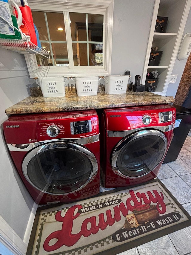 709 Riverside Dr N, North Hudson, WI 54016 - laundry area featuring laundry area and separate washer and dryer