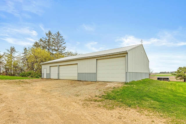 view of detached garage