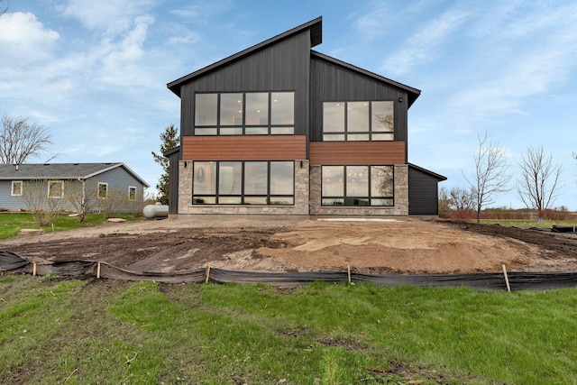 view of rear view of house