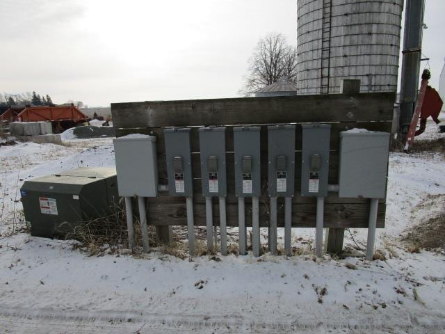 view of property's community