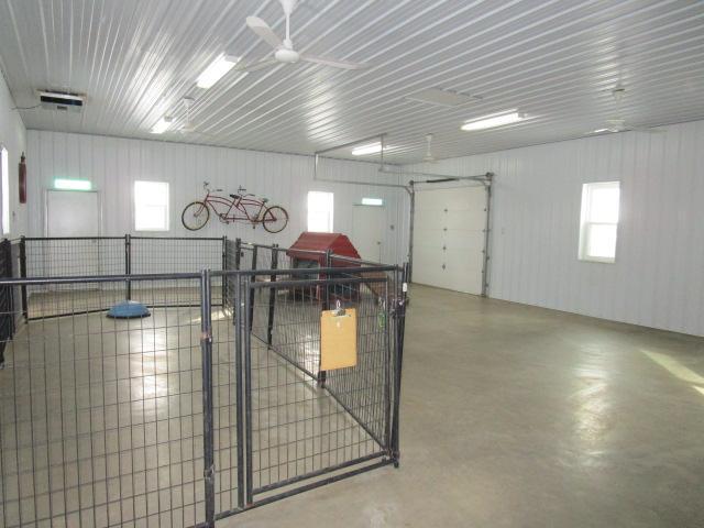 garage featuring a ceiling fan