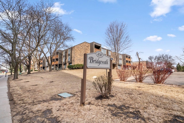 450 Ford Rd Unit 225, Saint Louis Park, MN 55426 - view of community sign