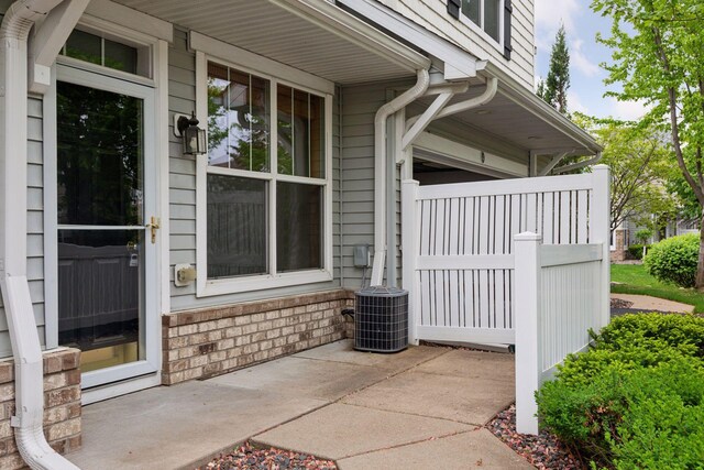 1608 Legacy Pkwy E Unit 3, Maplewood, MN 55109 - photo 4