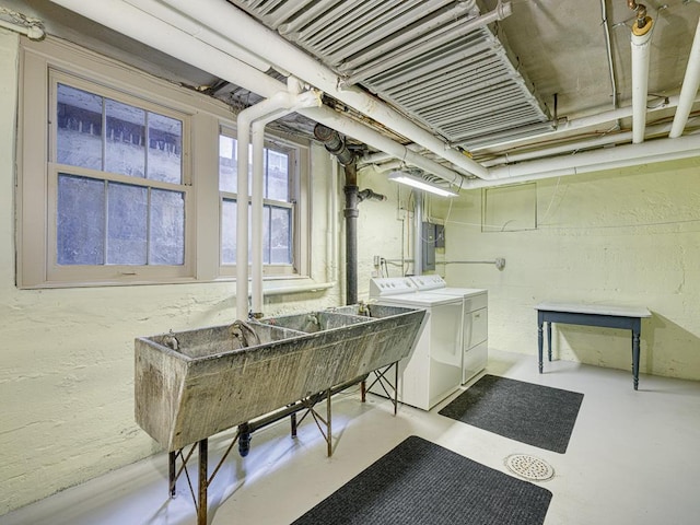 25 Benhill Rd, Saint Paul, MN 55105 - laundry area featuring washer and dryer and a textured wall