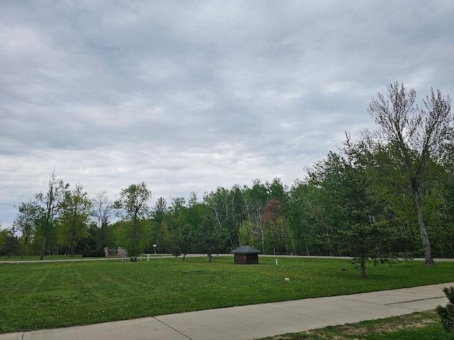 20371 Golf Crest Dr, Grand Rapids, MN 55744 - view of property's community featuring a lawn