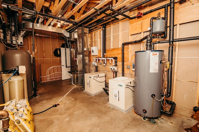 241 Cottonwood Cv, Lynd, MN 56157 - utility room featuring water heater
