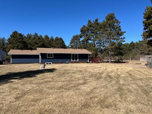 exterior space featuring a yard
