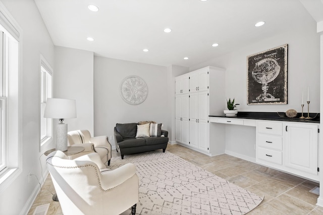 16500 Irwindale Way, Lakeville, MN 55044 - living room with recessed lighting and baseboards