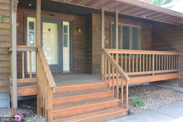 1706 Fairway Dr, Glencoe, MN 55336 - entrance to property with covered porch