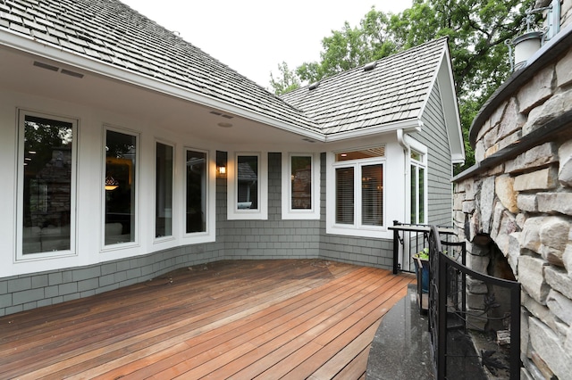 13980 Emerald Rdg, Minnetonka, MN 55305 - view of wooden deck