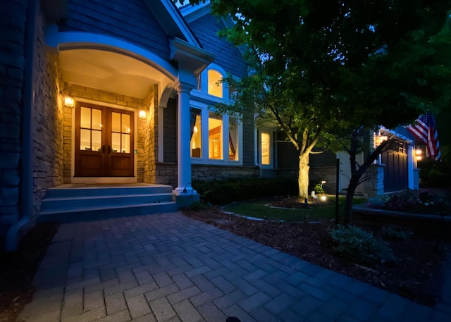 13980 Emerald Rdg, Minnetonka, MN 55305 - entrance to property featuring stone siding