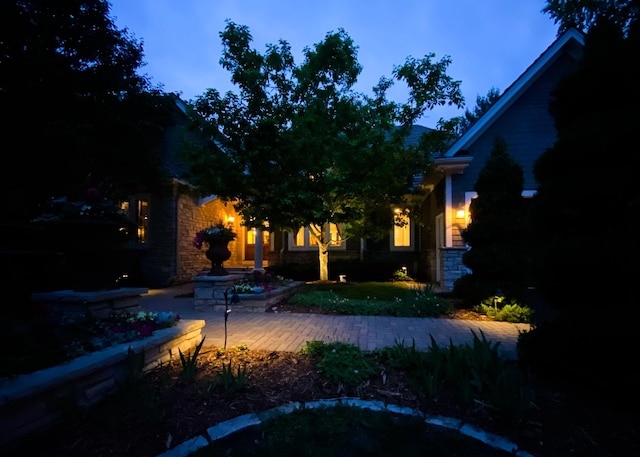 13980 Emerald Rdg, Minnetonka, MN 55305 - view of yard