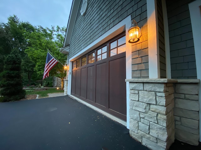 13980 Emerald Rdg, Minnetonka, MN 55305 - view of gate