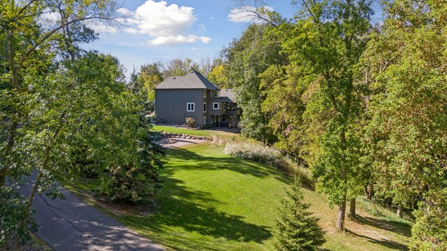 1811 Lake Lucy Ln, Chanhassen, MN 55331 - view of grassy yard