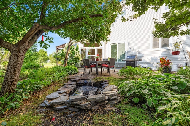 view of yard with a patio area