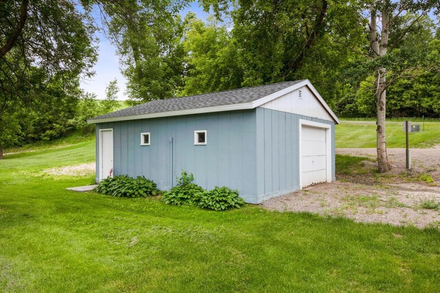 21370 654th Ave, Darwin, MN 55324 - view of outbuilding featuring driveway