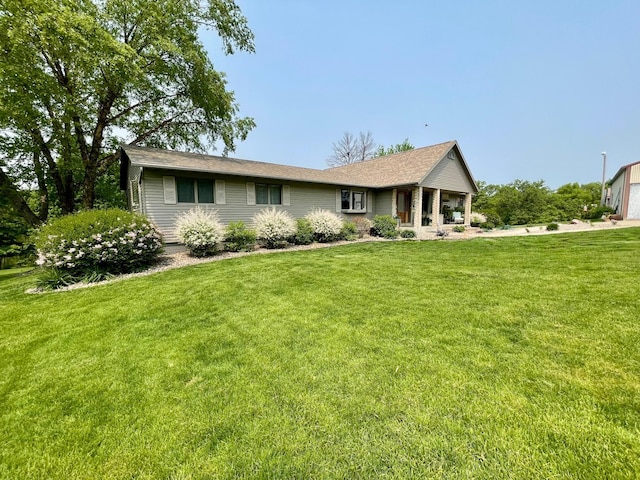 32337 Juniper Rd, Chatfield, MN 55923 - ranch-style home with a front lawn