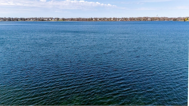 30 Interlachen Ln, Tonka Bay, MN 55331 - water view
