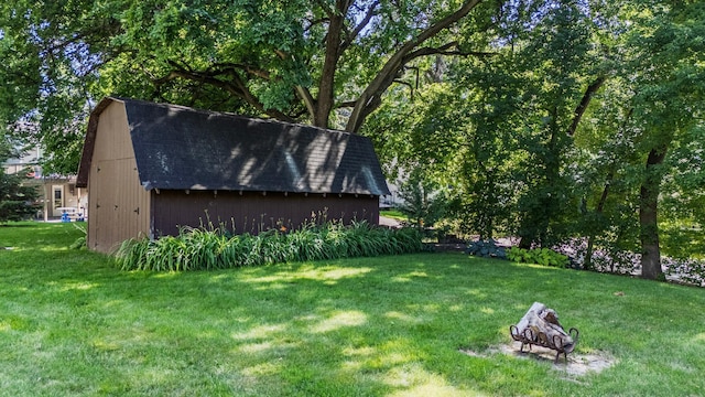 30 Interlachen Ln, Tonka Bay, MN 55331 - view of property exterior featuring a yard and a gambrel roof