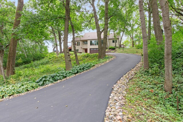 8440 Delaney Ct, Inver Grove Heights, MN 55076 - view of front of property featuring asphalt driveway and an attached garage
