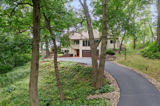 8440 Delaney Ct, Inver Grove Heights, MN 55076 - view of front of house featuring asphalt driveway and a garage