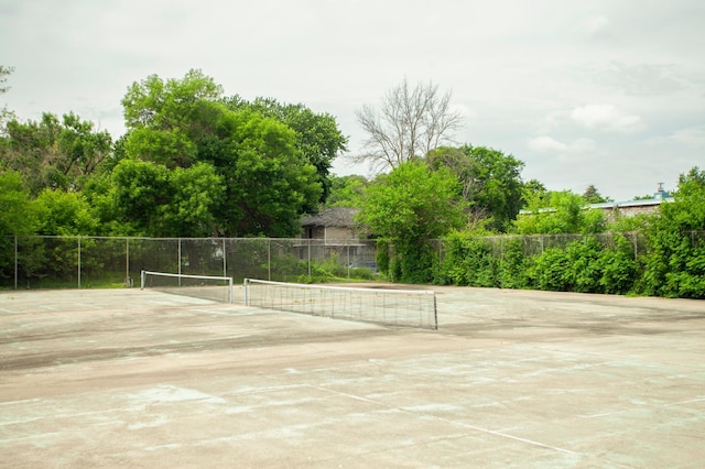 702 Old Settlers Trl Unit 3, Hopkins, MN 55343 - view of tennis court