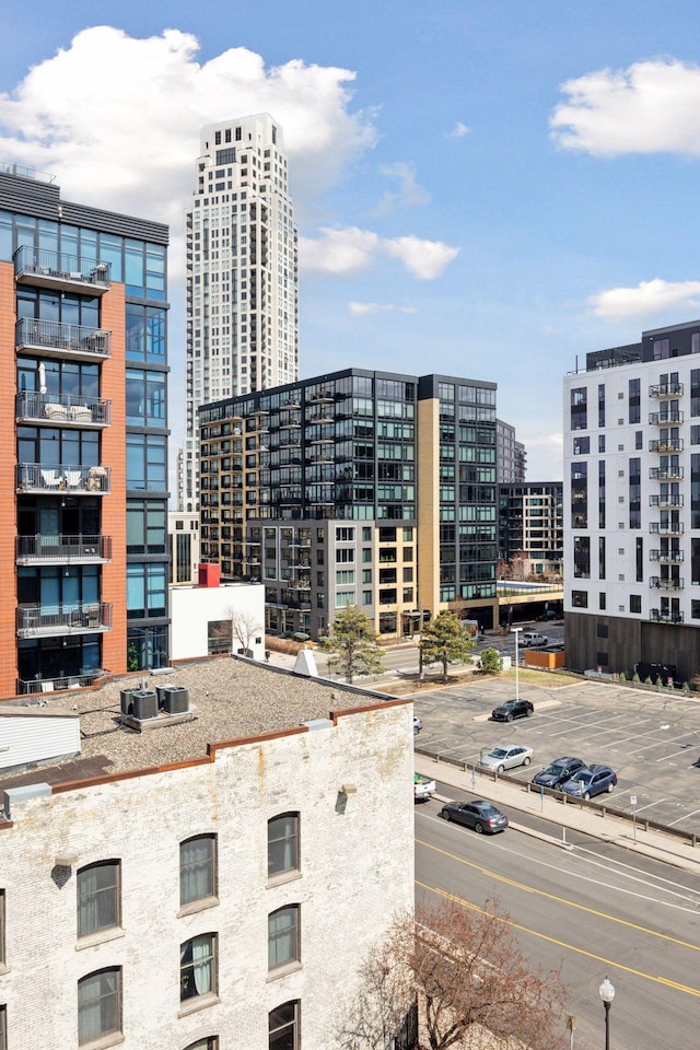 215 10th Ave S Unit 633, Minneapolis, MN 55415 - view of city