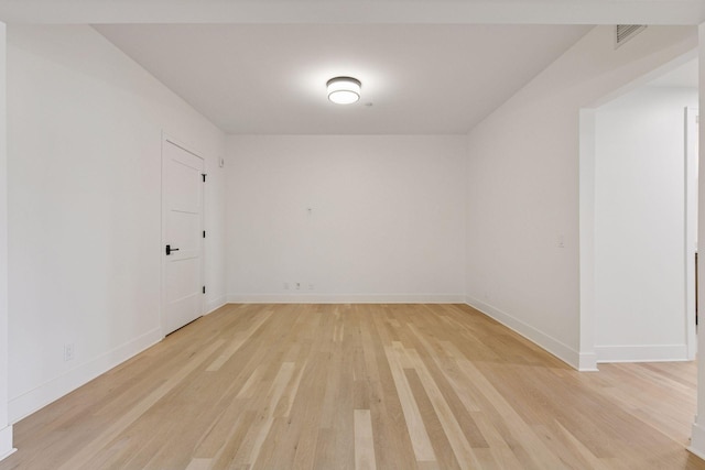 222 Ferndale Rd S Unit 207, Wayzata, MN 55391 - unfurnished room featuring light wood-type flooring and baseboards