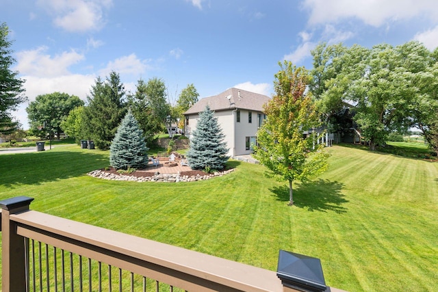 view of yard featuring a patio