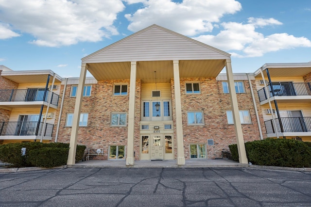 4351 Parklawn Ave Unit 104E, Edina, MN 55435 - photo 2