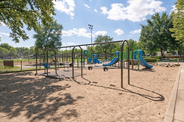 3542 Garfield Ave Unit 3, Minneapolis, MN 55408 - view of community jungle gym