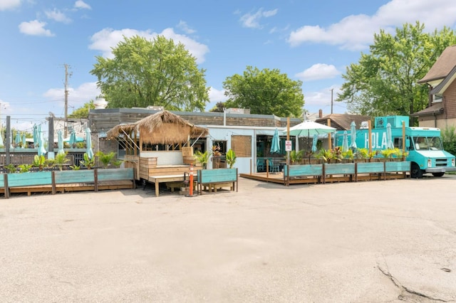 3542 Garfield Ave Unit 3, Minneapolis, MN 55408 - view of home's community featuring a wooden deck