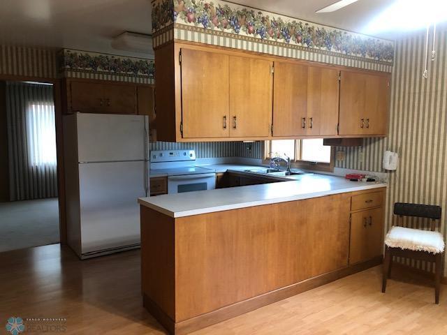 2902 3rd St N, Fargo, ND 58102 - photo 21