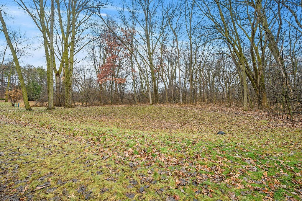 Listing photo 1 - caption unavailable