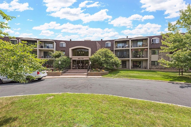 4575 80th Street Cir Unit 130, Bloomington, MN 55437 - photo 1