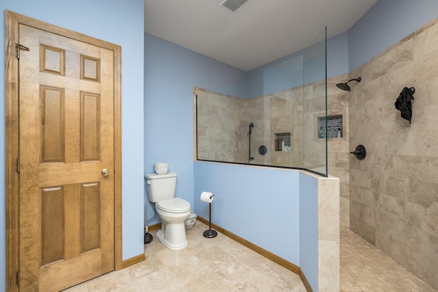 8991 Ferndale Ln, Eden Prairie, MN 55347 - full bath featuring toilet, a walk in shower, and baseboards
