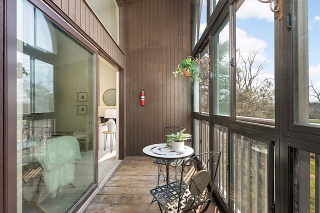view of sunroom / solarium