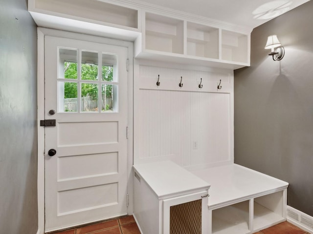 5048 Kent Ave, Edina, MN 55436 - view of mudroom