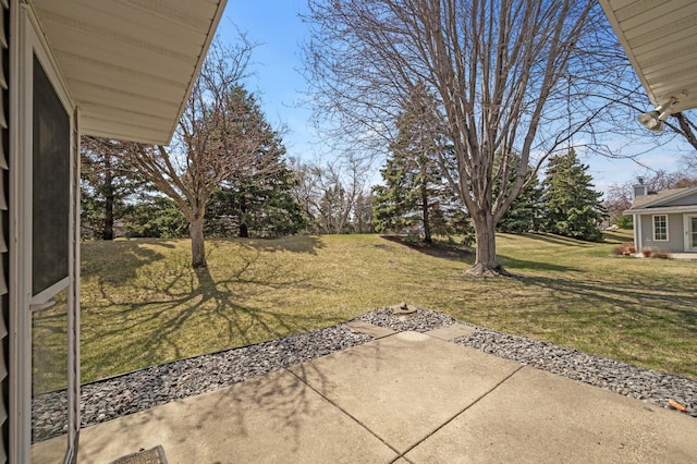 8569 Telford Ln N, Brooklyn Park, MN 55443 - view of patio / terrace
