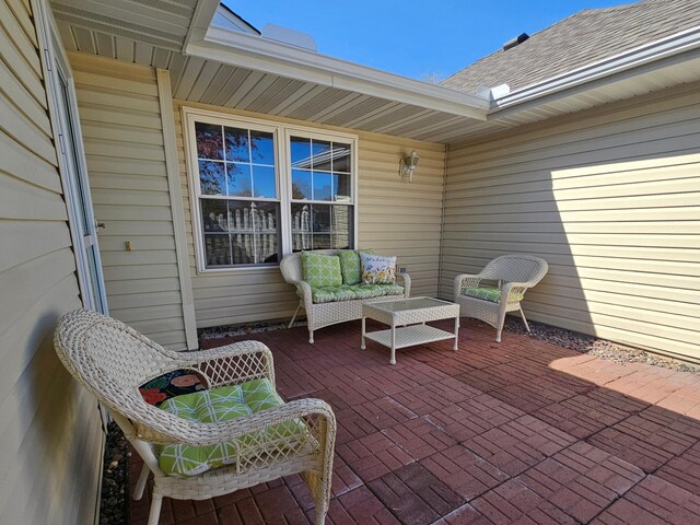 1065 Blackbird Trl SW Unit 8, Hutchinson, MN 55350 - view of patio with an outdoor hangout area