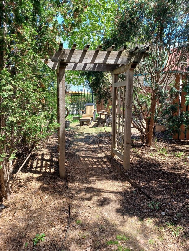 1801 Elliot Ave Unit 4And 6, Minneapolis, MN 55404 - view of yard