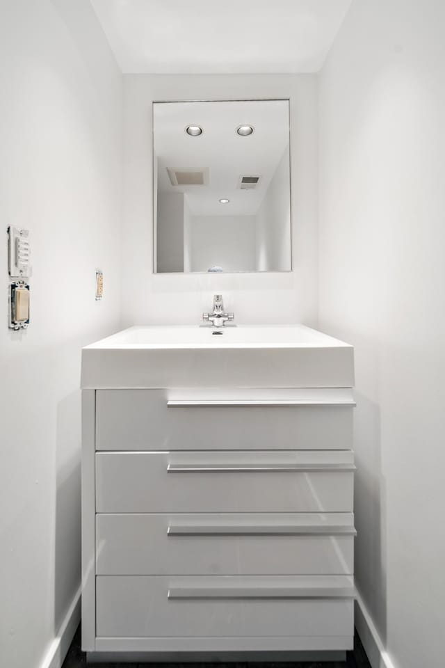 bathroom featuring vanity