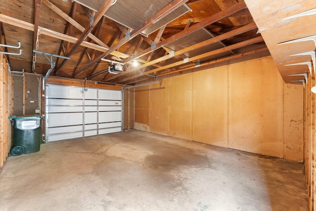 7508 Germane Trl Unit 0, Apple Valley, MN 55124 - garage with a garage door opener